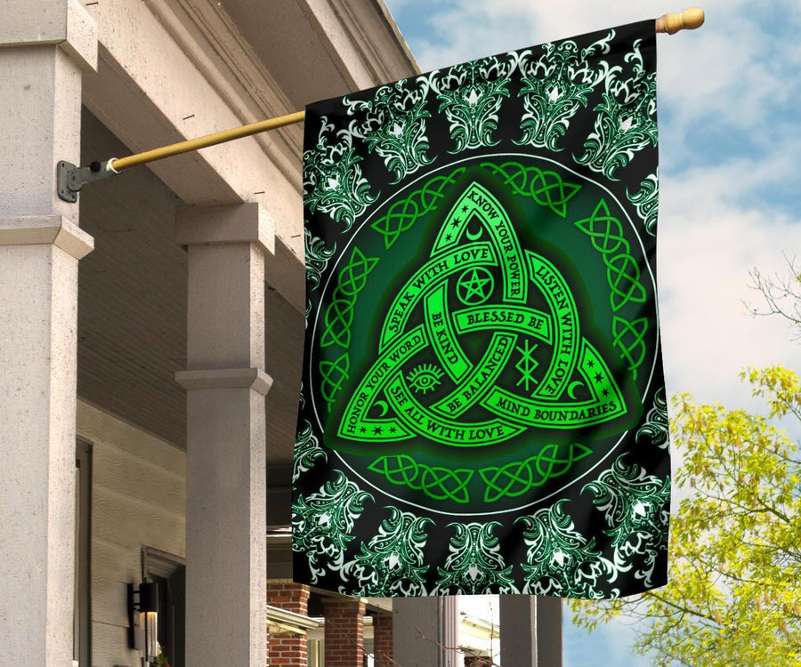 Triquetra celtic wicca flag